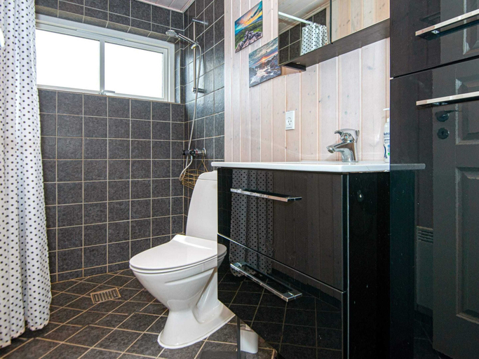 Bathroom, 5 Star Holiday Home in Ebeltoft, Syddjurs