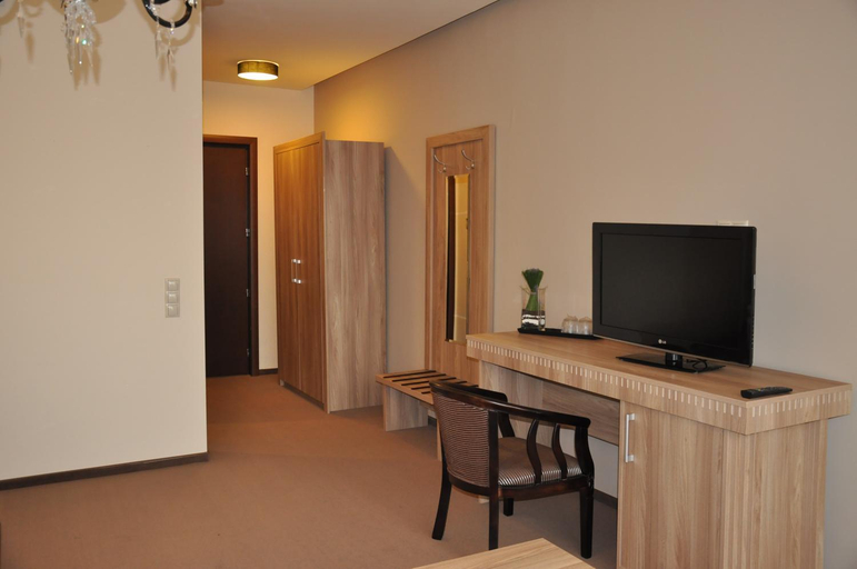 Others 5, Hotel Rainer, Brasov