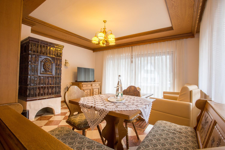 Others 4, Hotel Hirsch, Ortenaukreis