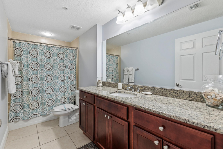 Bathroom 3, Sanibel 1104, Volusia