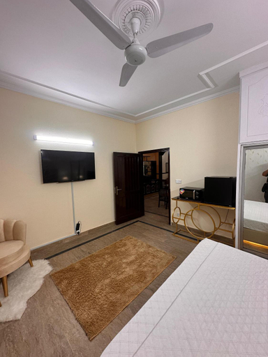 Others 5, Golden Horizon Suite, Lahore