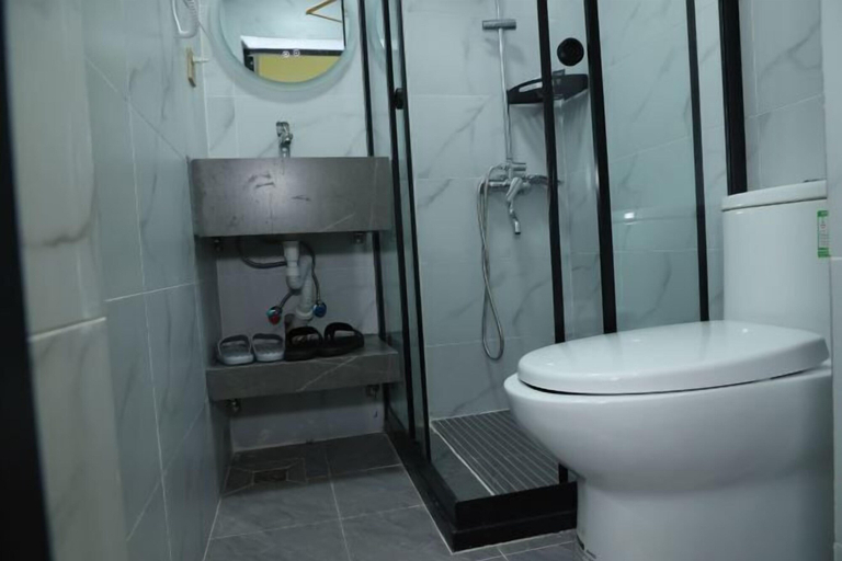 Bathroom 4, Seabreeze Inn, Shenzhen