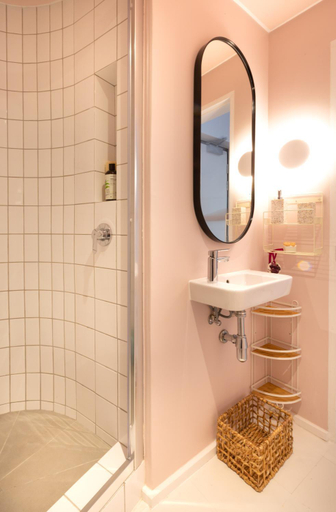 Bathroom 3, The Flamingo Apartments, City of Cape Town