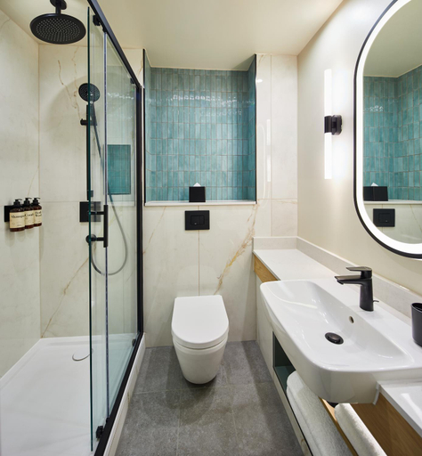 Bathroom 5, master St. Paul's, London
