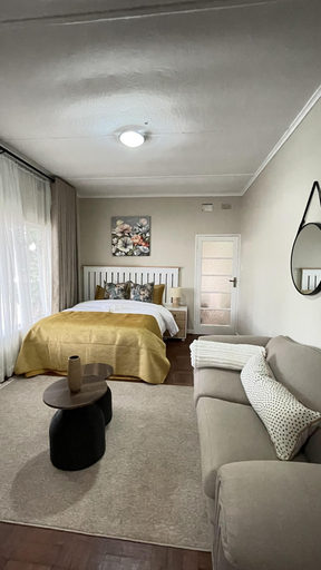 Room 2, The Comfy Private Place - 2296, Harare