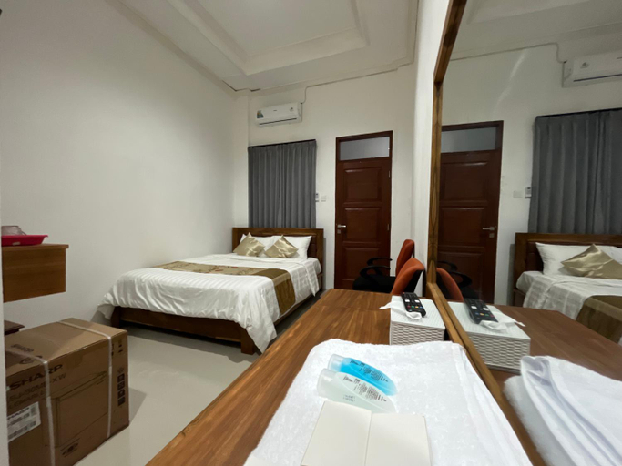 Others 5, Kubu Celagi Manis, Badung
