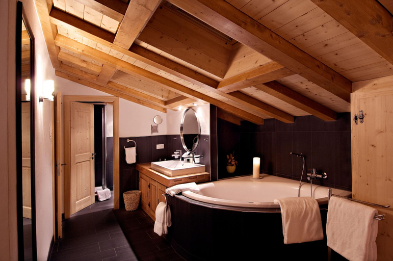 Bathroom 3, Mountain Exposure Zermatt, Visp