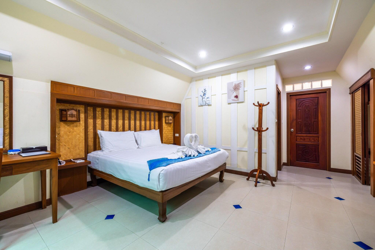 Bedroom 3, Phuket Meet Holiday Hotel, Phuket Island