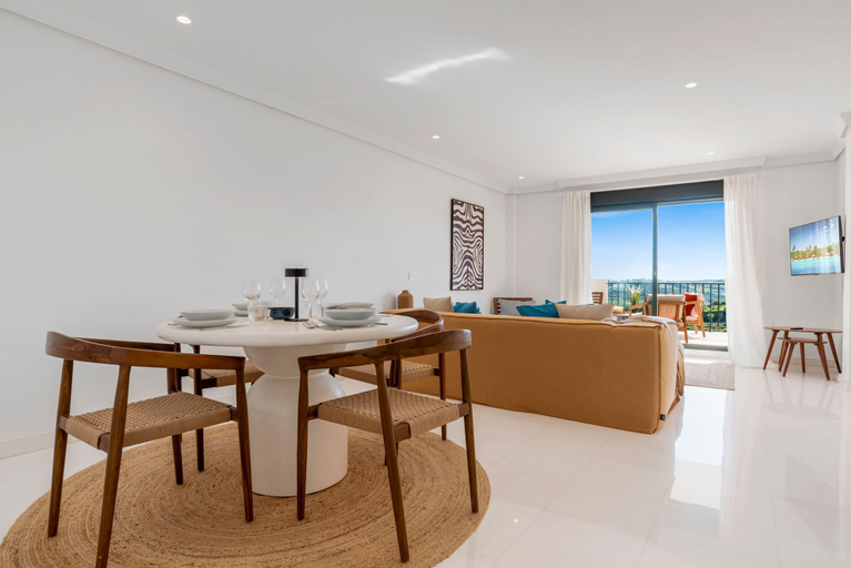 Room 2, Panoramic Flat in Casares M56, Málaga