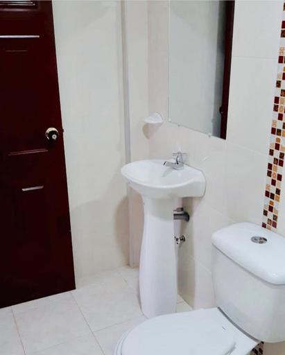 Bathroom, Buen Vivir Restrepo a 30 minutos Lago Calima, Restrepo
