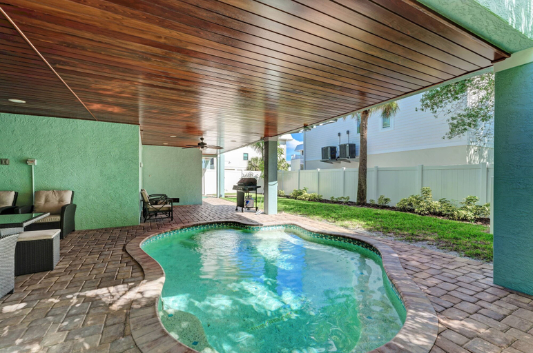 Sport & Beauty 2, Anna Maria Island Beach Palace, Manatee