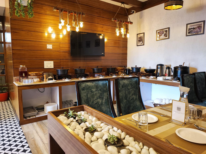 Food & Drinks 5, Hotel North Wood, Dehradun