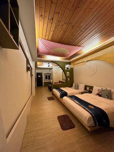 Bedroom 27