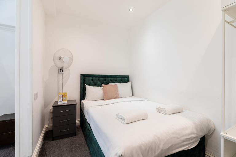 Bedroom 2, The Chapter Hotels - Hyde Park, London