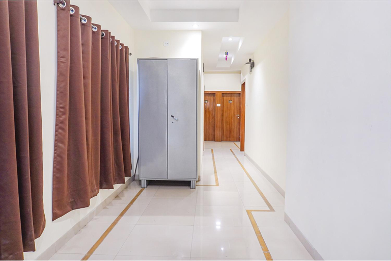 Public Area 2, Fabhotel Phoenix Inn, Pune