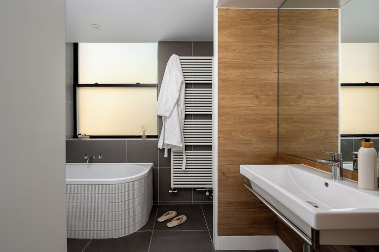 Bathroom 3, Your Apartment - St. Paul's, London
