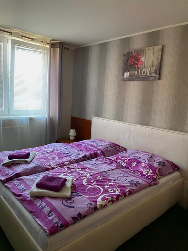 Bedroom 4, Hotel Hokejka, Prievidza