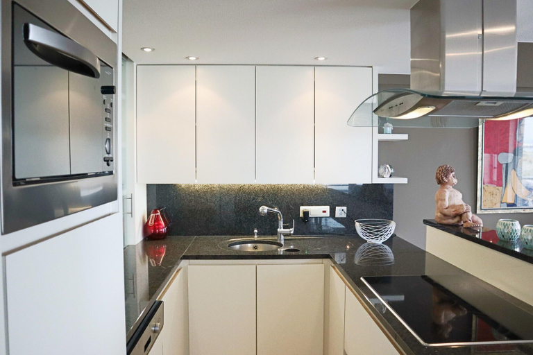 Others 5, Apartment in Nieuwpoort With Ocean Views, West-Vlaanderen