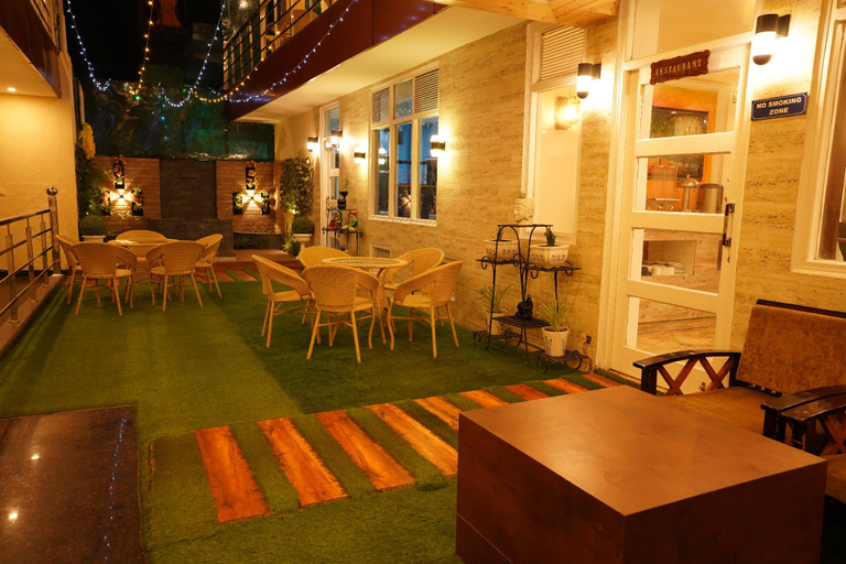 Food & Drinks 3, Hotel La Hill Vista, Dehradun