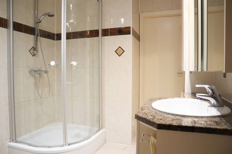 Bathroom 3, Apartment in Nieuwpoort by the Beach, West-Vlaanderen