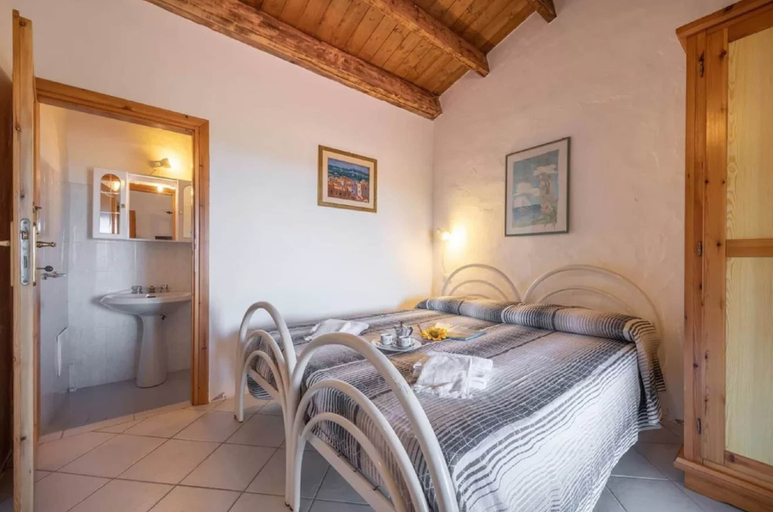 Room 2, Lovely Apartment Near the sea, Olbia-Tempio