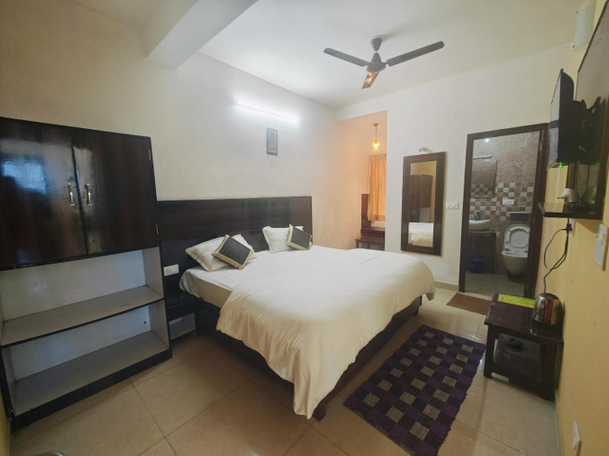 Bedroom 3, GHAI'S SUNRISE HOMESTAY, Dehradun