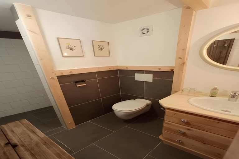 Bathroom 3, Rossweid hut with a fantastic view, Schwaz