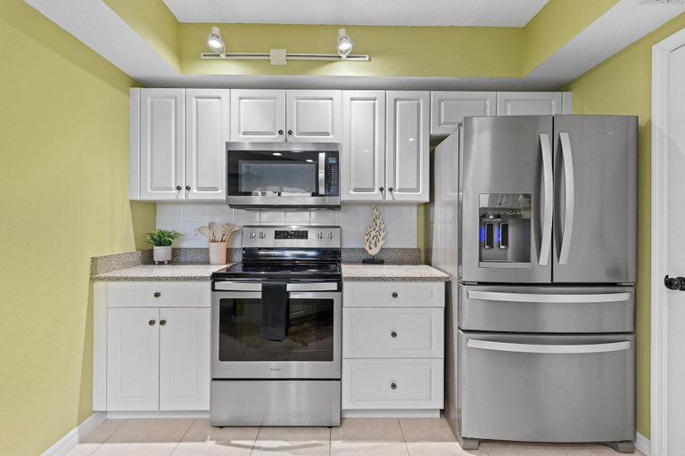 Others 4, Oceanwalk 15-202, Volusia