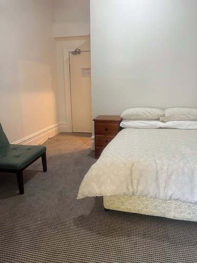 Others 5, Woolpack Hotel, Sydney