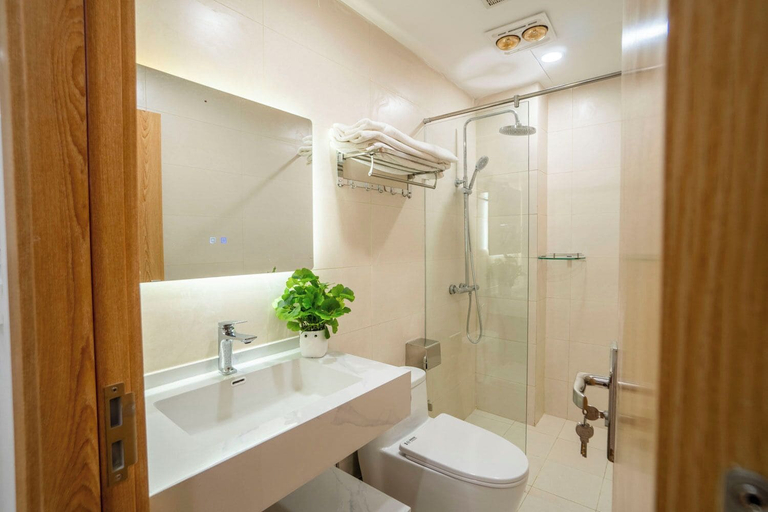 Bathroom 2, Misaki Home, Ba Đình