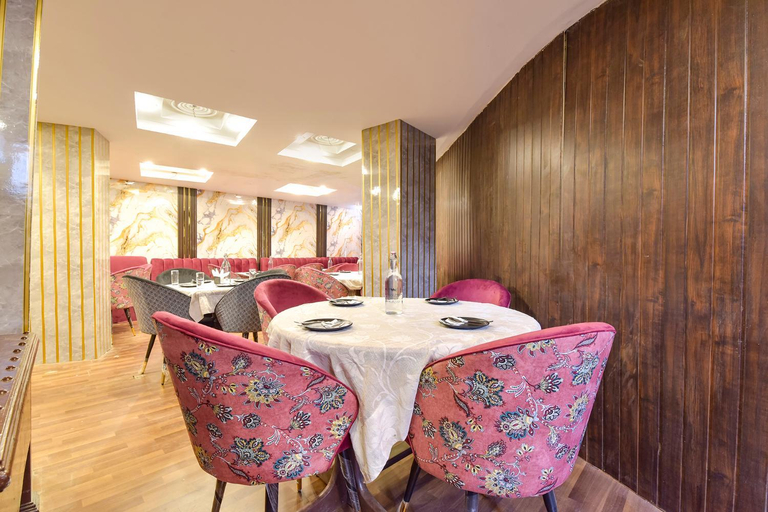 Food & Drinks 5, FabHotel Royal Classic, Dehradun