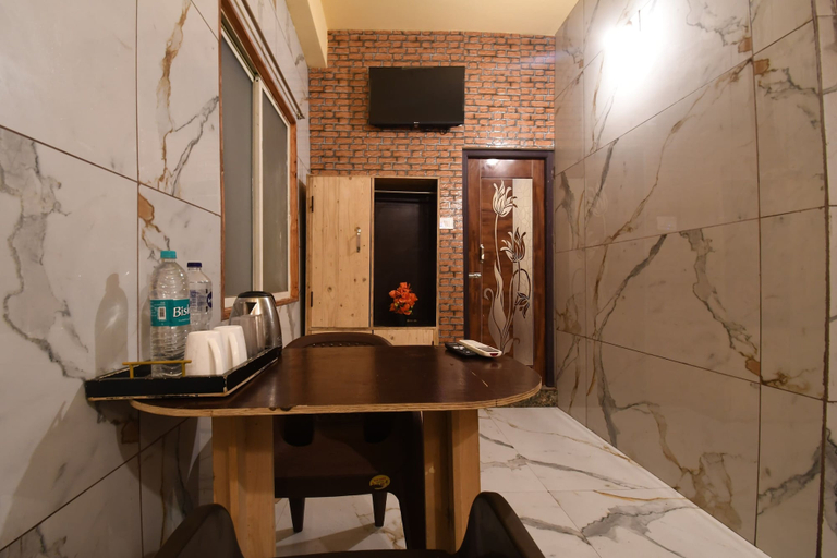 Others 5, Hotel Plush, Puri