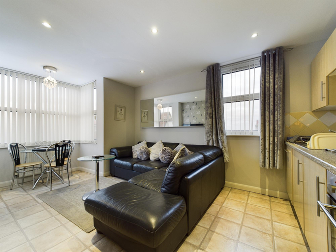Others 4, Pearl Suite, Blackpool