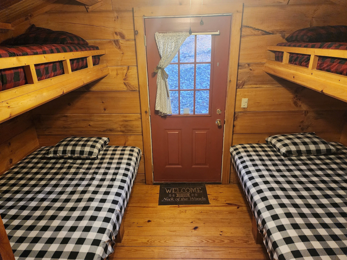 Bedroom, Black Bear Resort, Carter