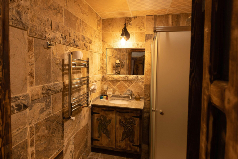 Bathroom 5, Olivia Cave Hotel, Nevşehir