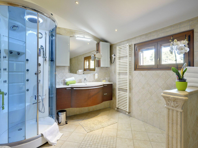 Bathroom 4, Villa in Pomer with Pool near Pula Amphitheater, Medulin