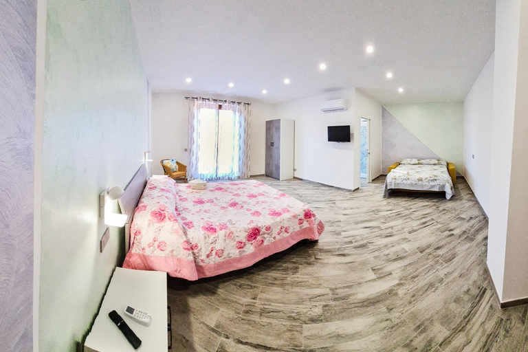 Bedroom 4, La Dolce Vita, Napoli