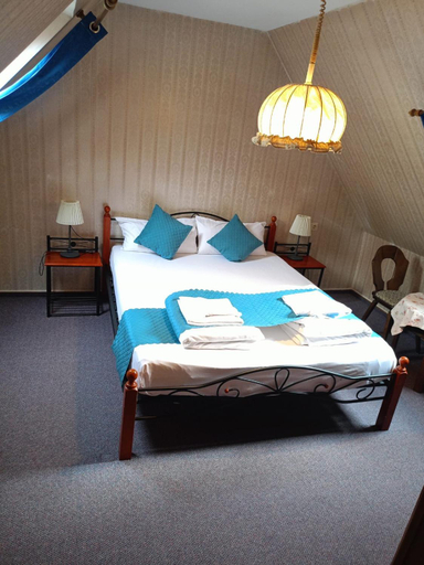 Bedroom 5, Hotel Schwarzer Adler, Ansbach