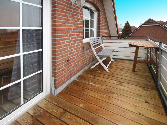 Others 5, Ferienhaus in Dornum mit Garten, Aurich