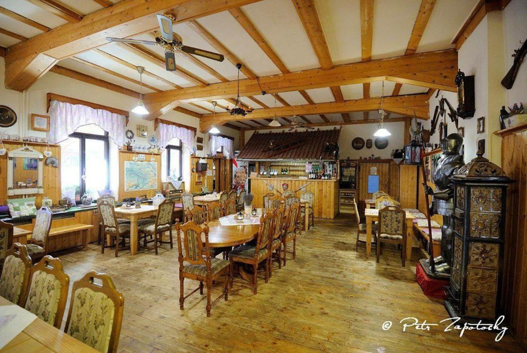 Food & Drinks 3, Hotel Jef a Krcma u Rytire, Děčín