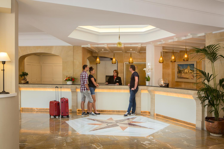 Public Area, Hotel Castell dels Hams, Baleares