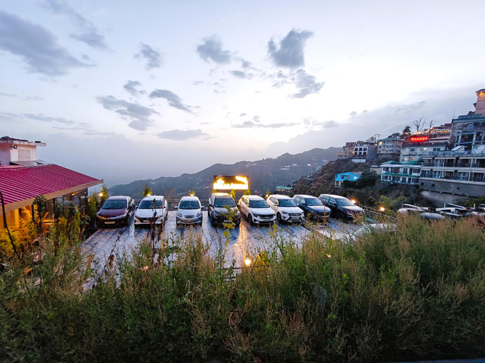 Others 5, The Palm Aryan Mussoorie - 5 mins Walk to Mall Road, Dehradun