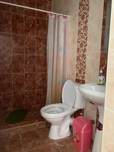 Bathroom, More Hotel, Sochi gorsovet