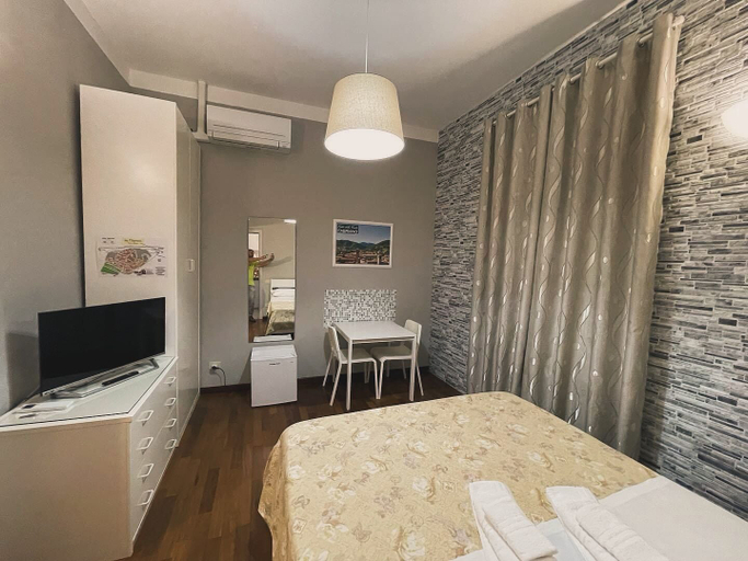 Others 4, Rooms & Breakfast La Filigrana, Ancona