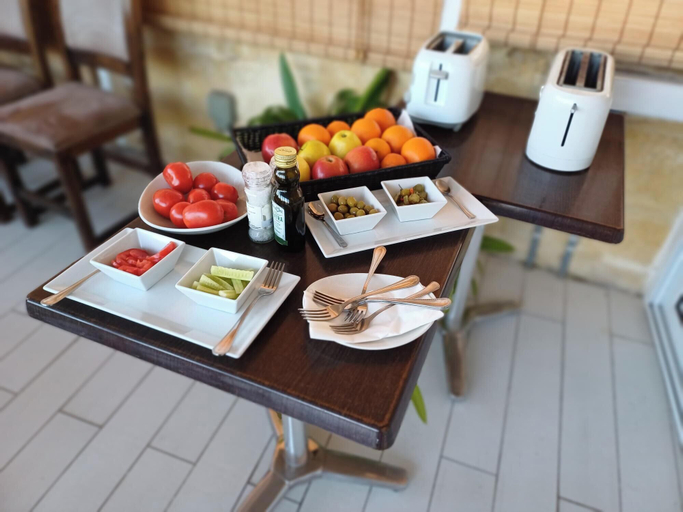 Food & Drinks 5, Villa Del Porto
