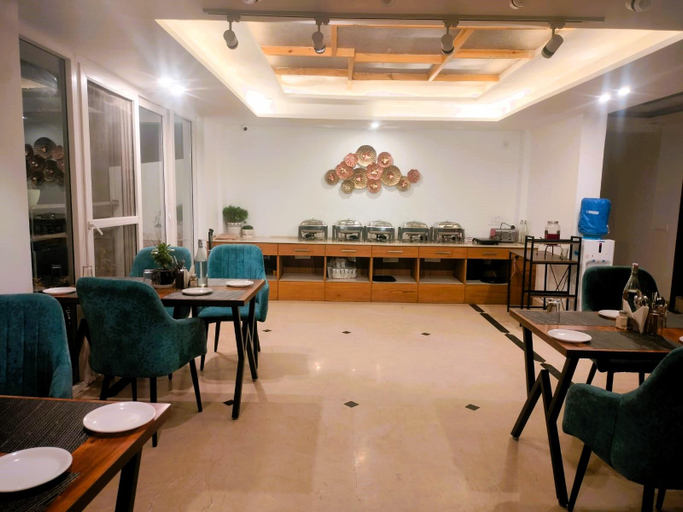 Food & Drinks 3, The Palm Aryan Mussoorie - 5 mins Walk to Mall Road, Dehradun