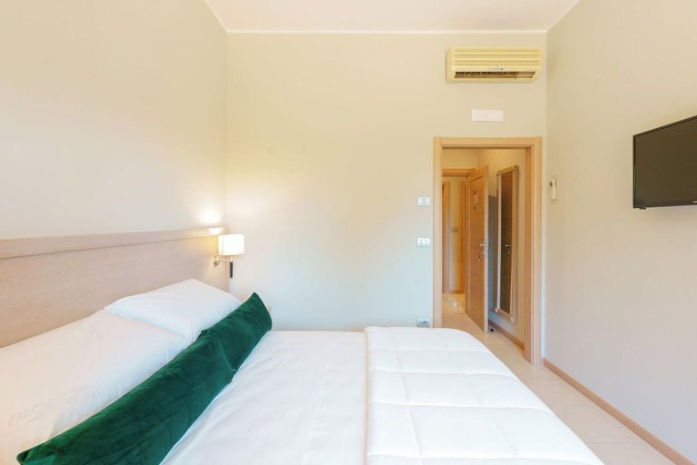 Bedroom 4, Dimora Lucia Hotel, Taranto