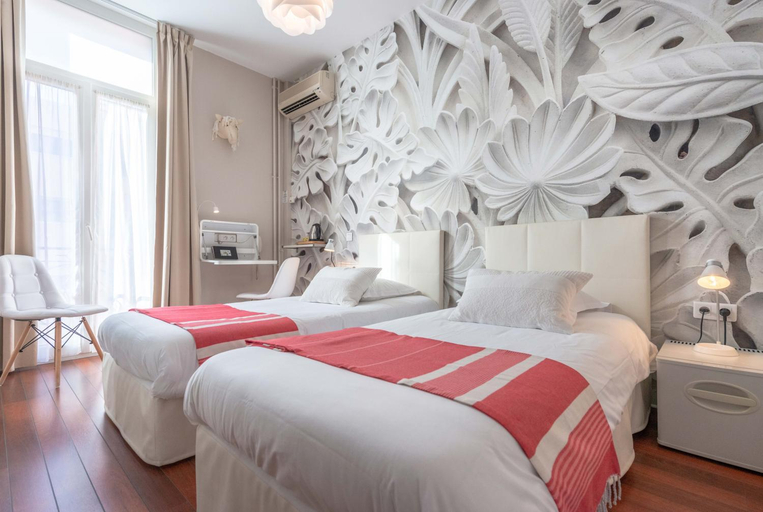 Others 3, Hotel de charme CECIL, Alpes-Maritimes