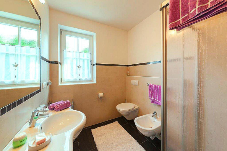 Bathroom 2, Apartment in Dolomites with Pool Access, Bolzano