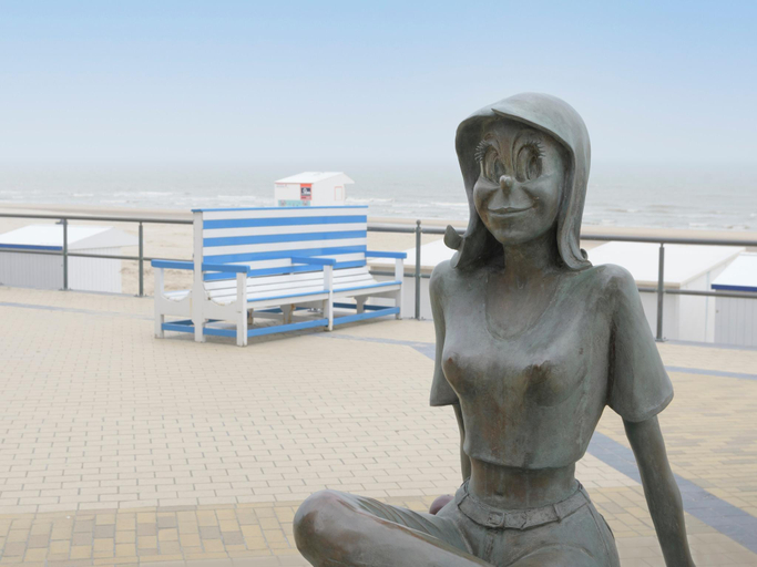 Others 4, Duplex apartment near the sea, West-Vlaanderen